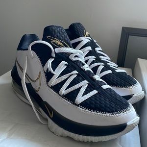 Lightly used, Lebrons